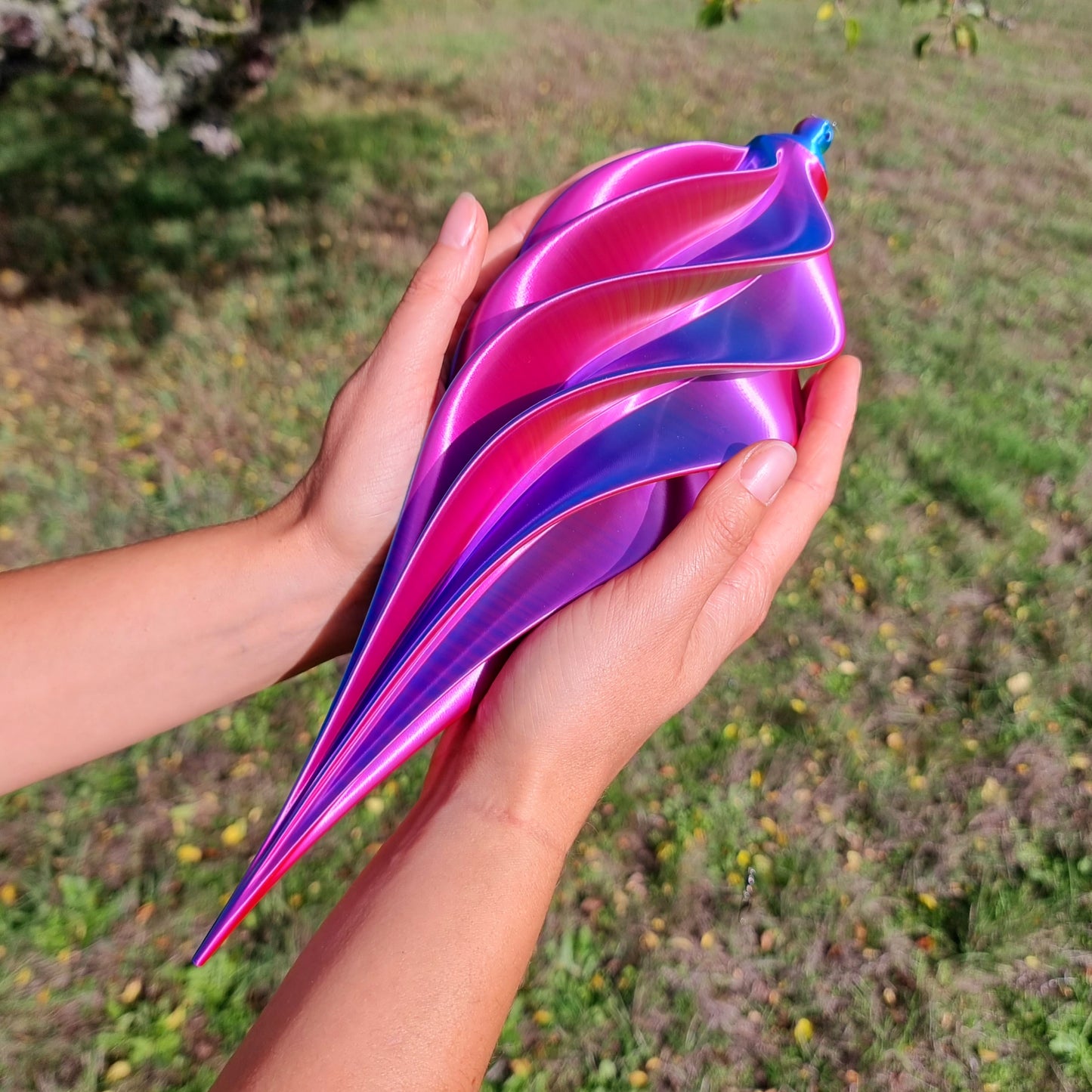 Large - Spiral Drop Spinner - Fuchsia Yellow Blue - Garden Decoration - Length: 34cm/13.4"